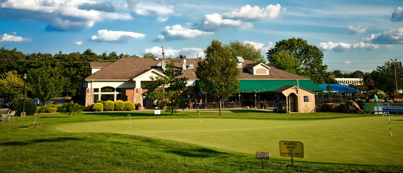 Hyatt Hills Golf Course, Driving Range & Pub in Clark, New Jersey